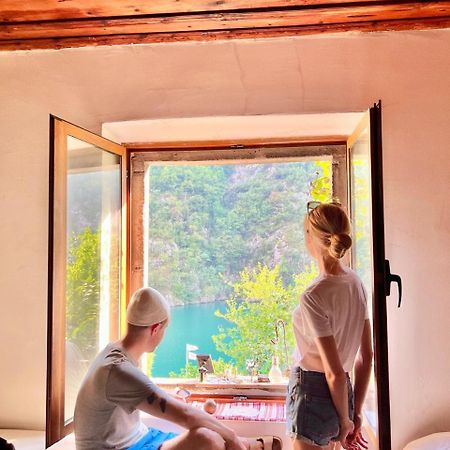 Neomalsore Agrotourism, Komani Lake Hotell Eksteriør bilde
